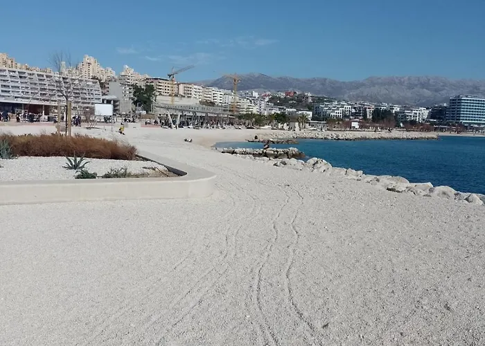 维索卡公寓 公寓 *